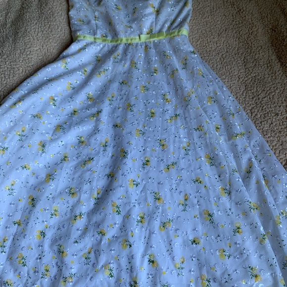 JTB White floral embroidered spring dress! - Picture 3 of 8